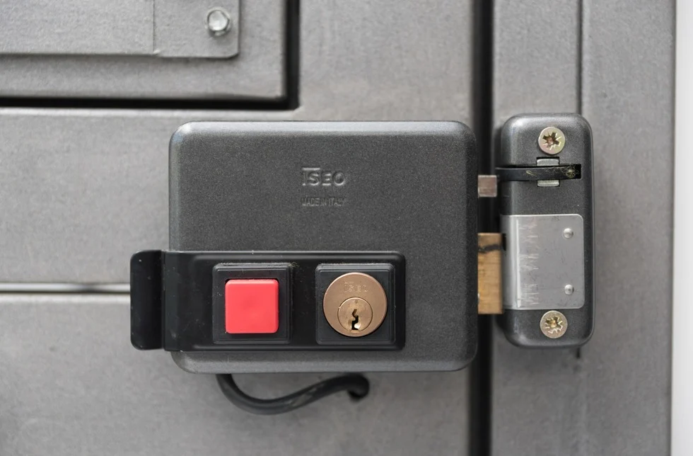 Cerradura Electromecanica